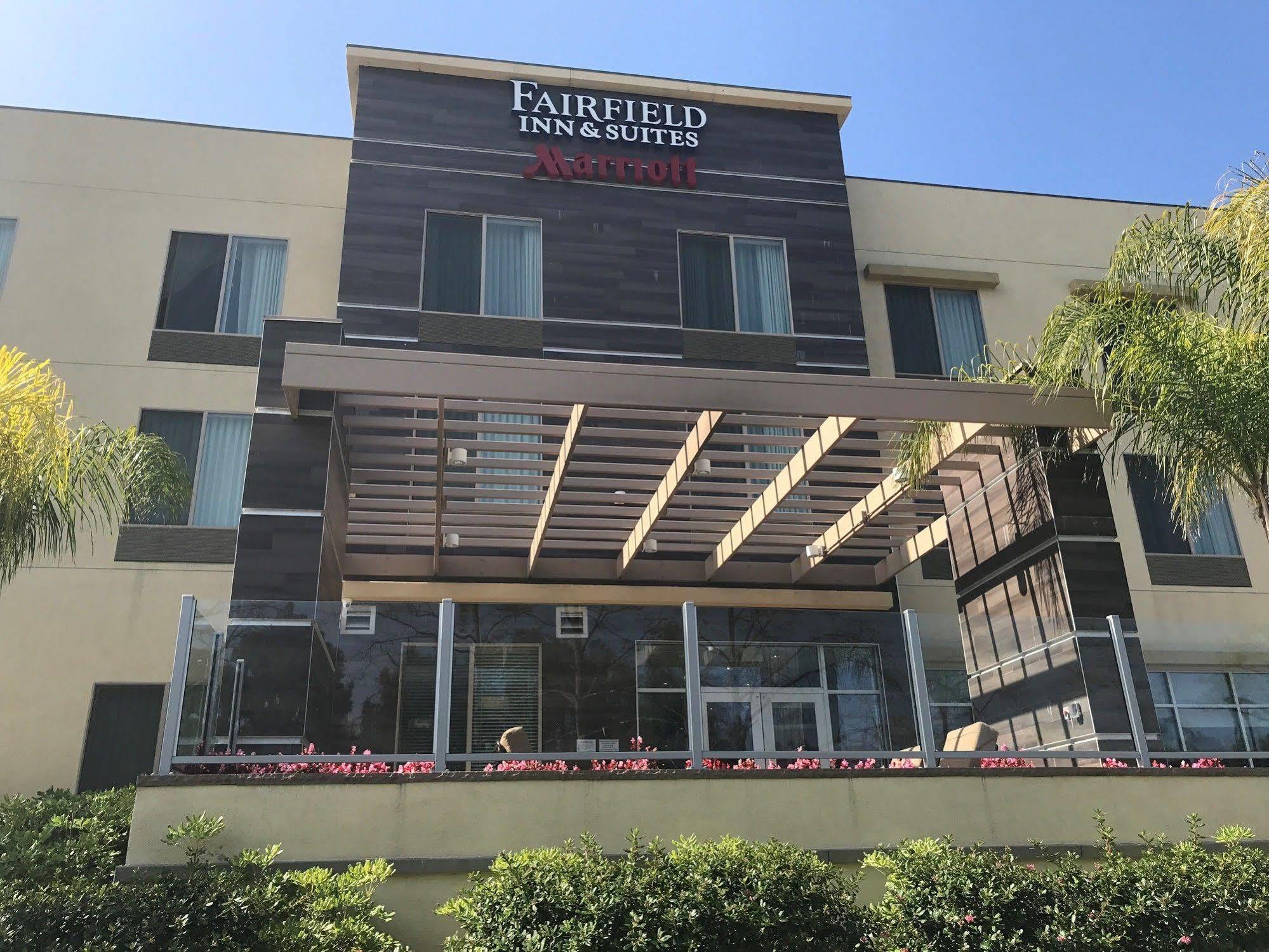 Fairfield Inn & Suites By Marriott San Diego Carlsbad Exterior photo